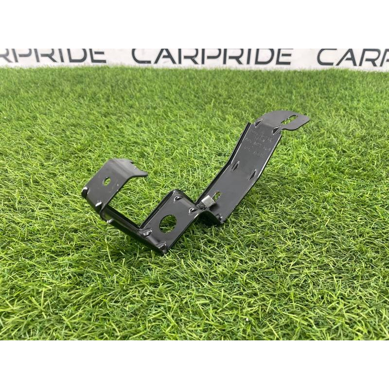 Кронштейн шторки багажника (салон) Audi Q7 4M 2015 3.0 CRE 4m0863254