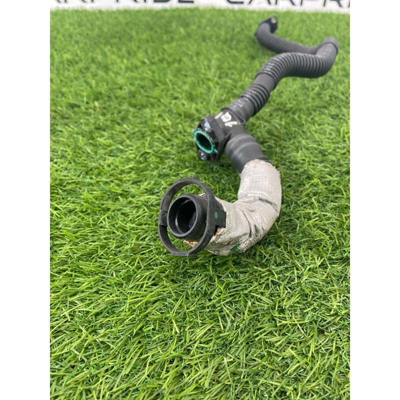 Трубка рецеркуляции воздуха (двигатель и элементы) Audi Q7 4M 2015 3.0 CRE 06E131143BF