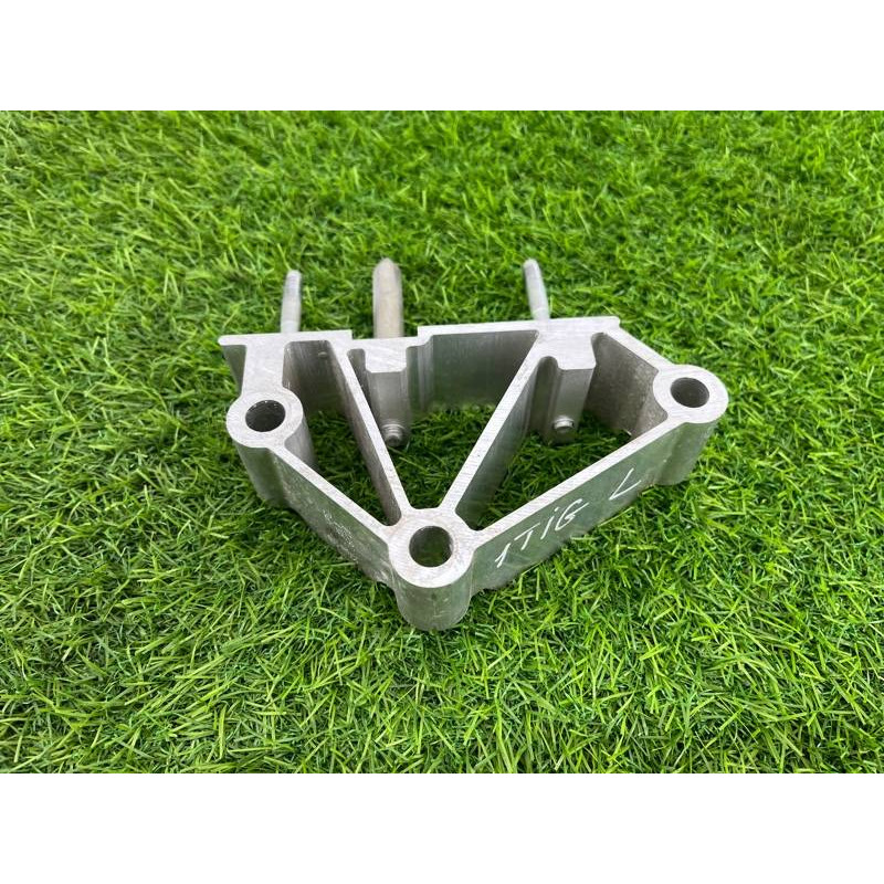 Кронштейн торпедо (салон) Volkswagen Tiguan 5N 2011 1.4 CAVA 1K1857021D