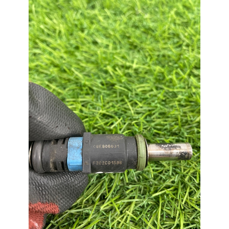 Форсунка топливная (топливная система) Audi Q7 4M 2015 3.0 CRE 06E906031