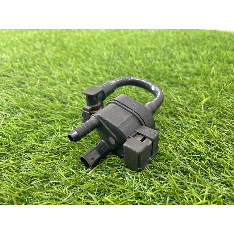 Клапан вентиляции топливного бака (топливная система) Audi Q7 4M 2015 3.0 CRE 06E133781J