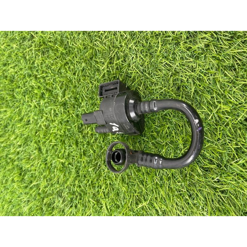 Клапан вентиляции топливного бака (топливная система) Audi Q7 4M 2015 3.0 CRE 06E133781J