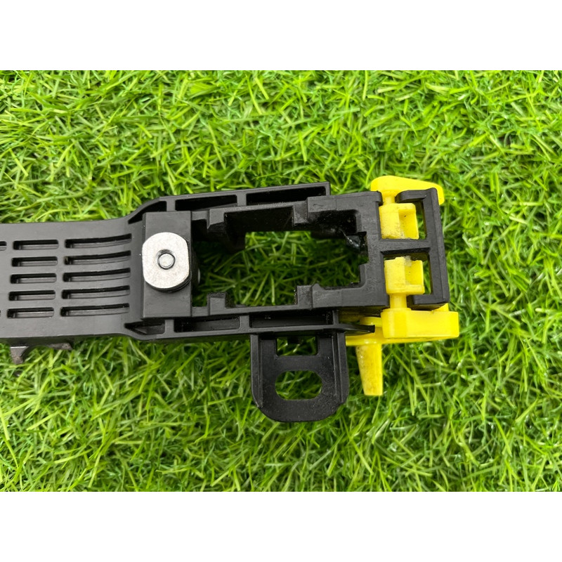 Кронштейн ручки двери (кузов и элементы) Subaru Forester SJ 61142FJ000