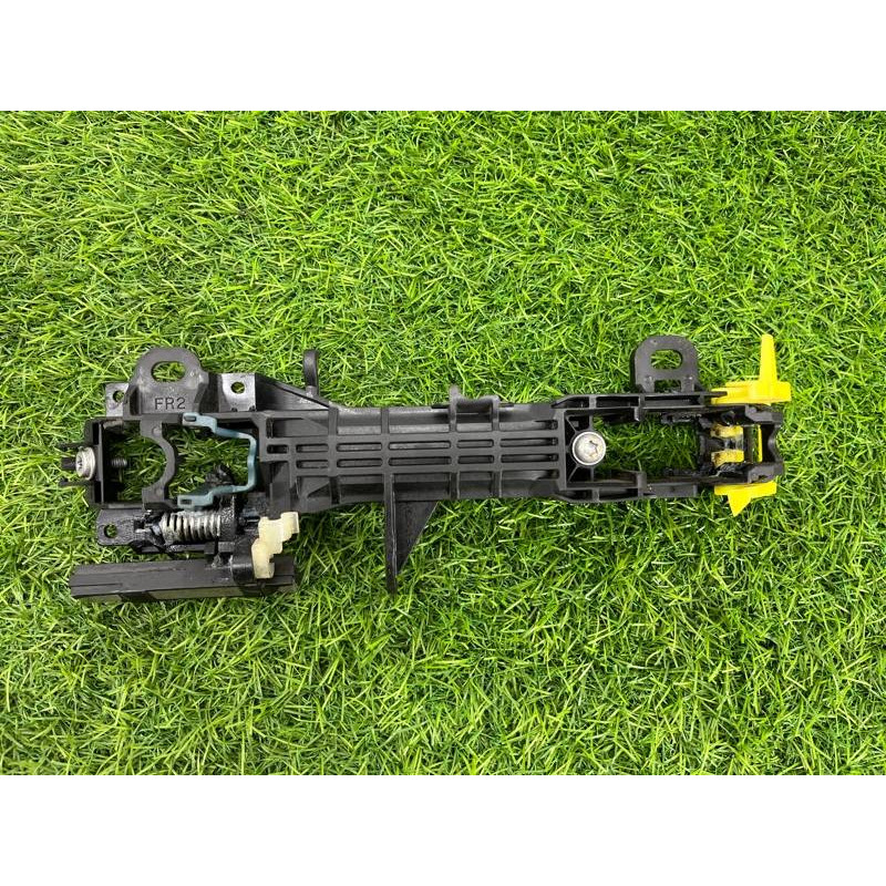 Кронштейн ручки двери (кузов и элементы) Subaru Forester SJ 61142FJ000
