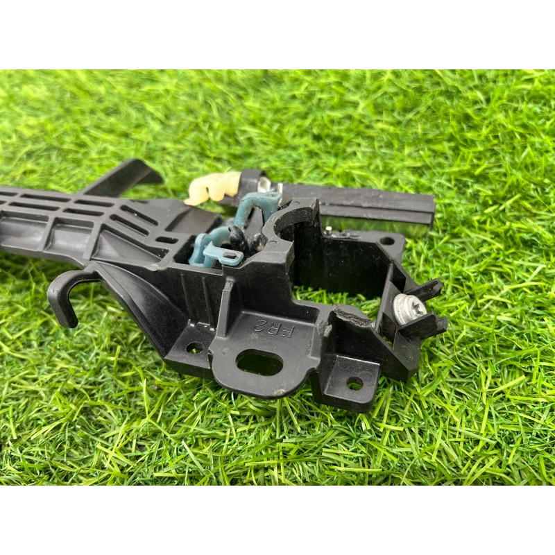 Кронштейн ручки двери (кузов и элементы) Subaru Forester SJ 61142FJ000