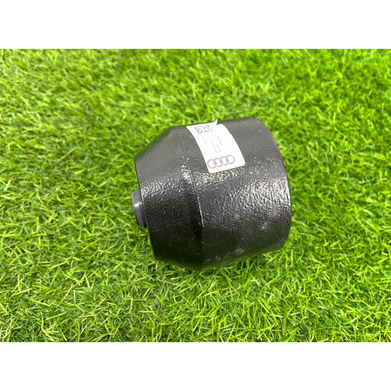 Демпфер заднего подрамника (подвеска) Audi Q7 4M 2015 3.0 CRE 4M0505563B