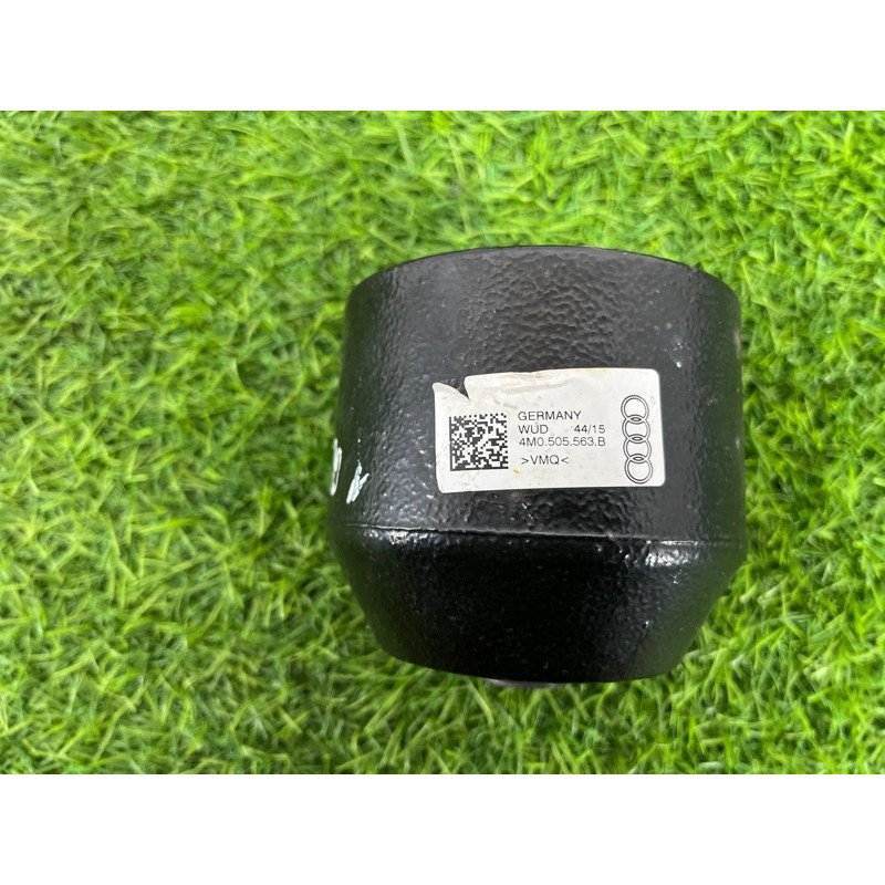 Демпфер заднего подрамника (подвеска) Audi Q7 4M 2015 3.0 CRE 4M0505563B
