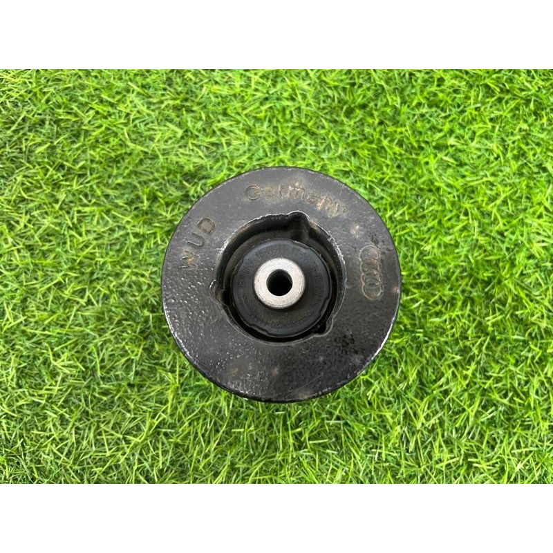 Демпфер заднего подрамника (подвеска) Audi Q7 4M 2015 3.0 CRE 4M0505563B