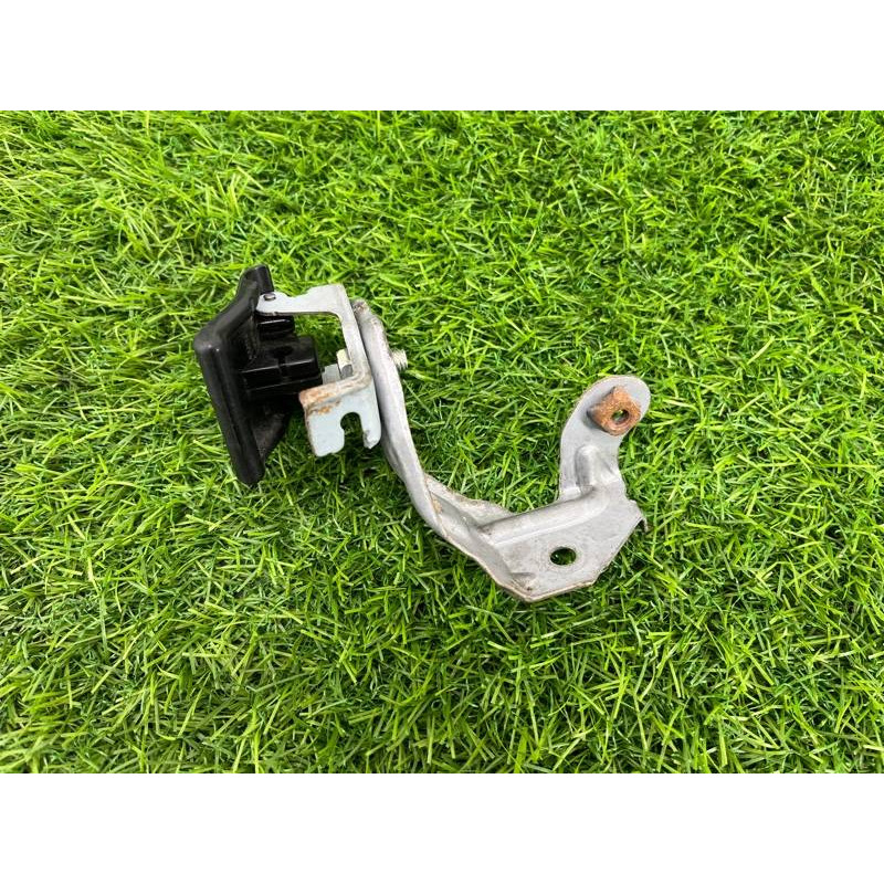 Ручка открывания капота (салон) Subaru Forester SJ 57330SG060