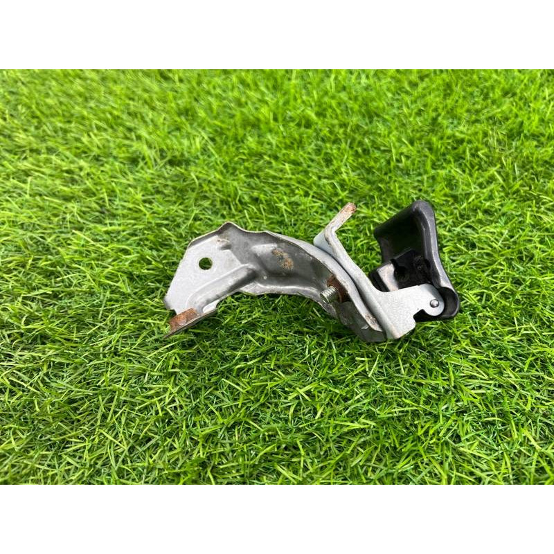 Ручка открывания капота (салон) Subaru Forester SJ 57330SG060