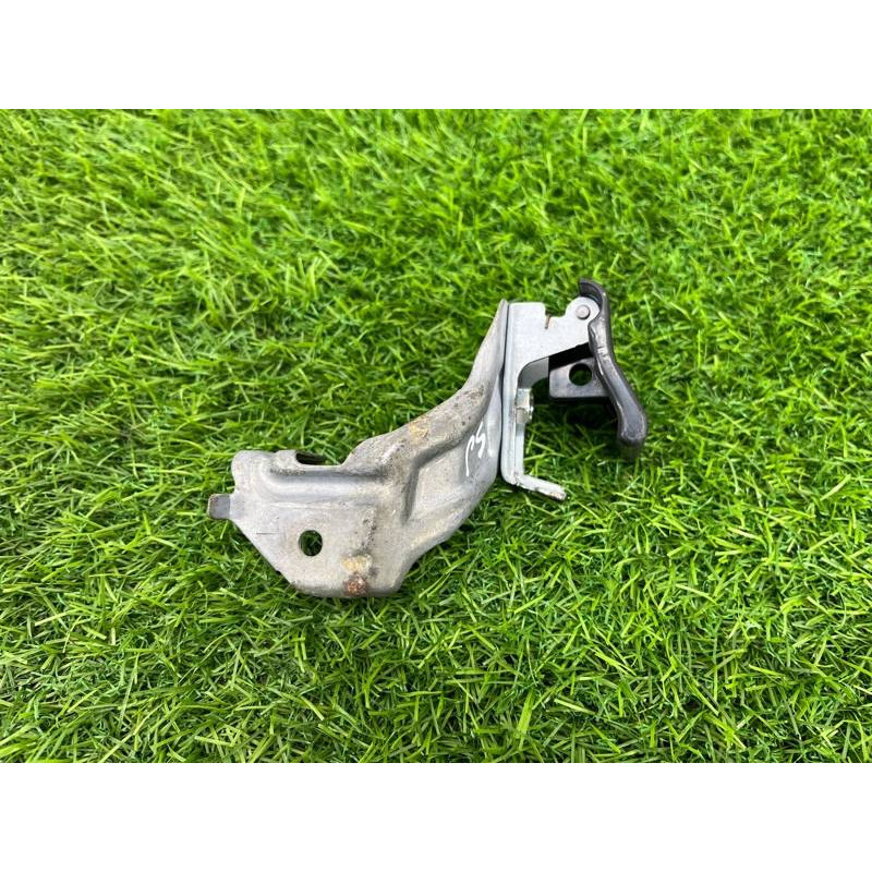 Ручка открывания капота (салон) Subaru Forester SJ 57330SG060