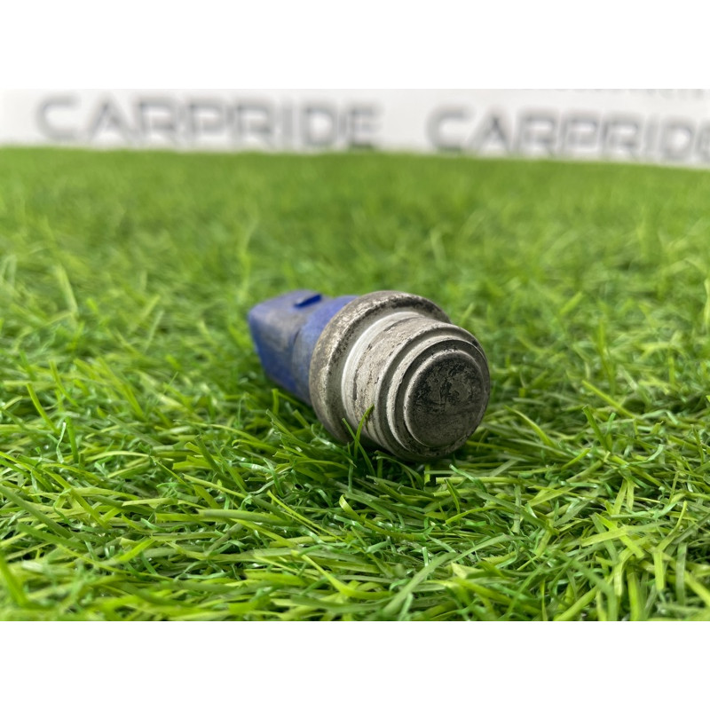 Датчик температуры (электрика / датчики) Volkswagen Golf 1K 2004 2.0 BKD 800959481B