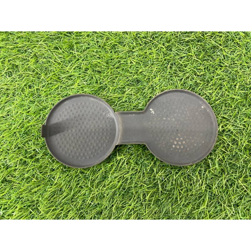 Коврик центральной консоли (салон) Volkswagen Tiguan 5N 2011 1.4 CAVA 5N086330182V