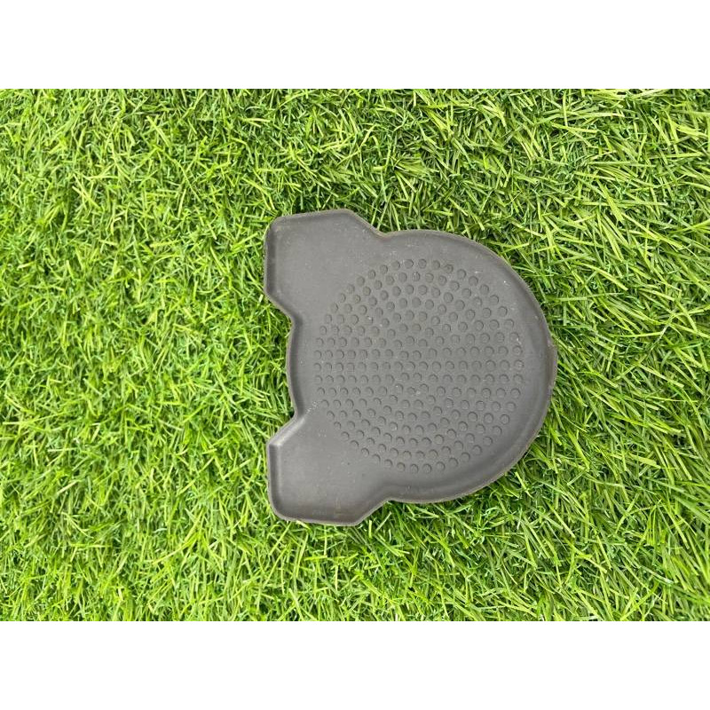 Коврик центральной консоли (салон) Volkswagen Tiguan 5N 2011 1.4 CAVA 5N08631353A8