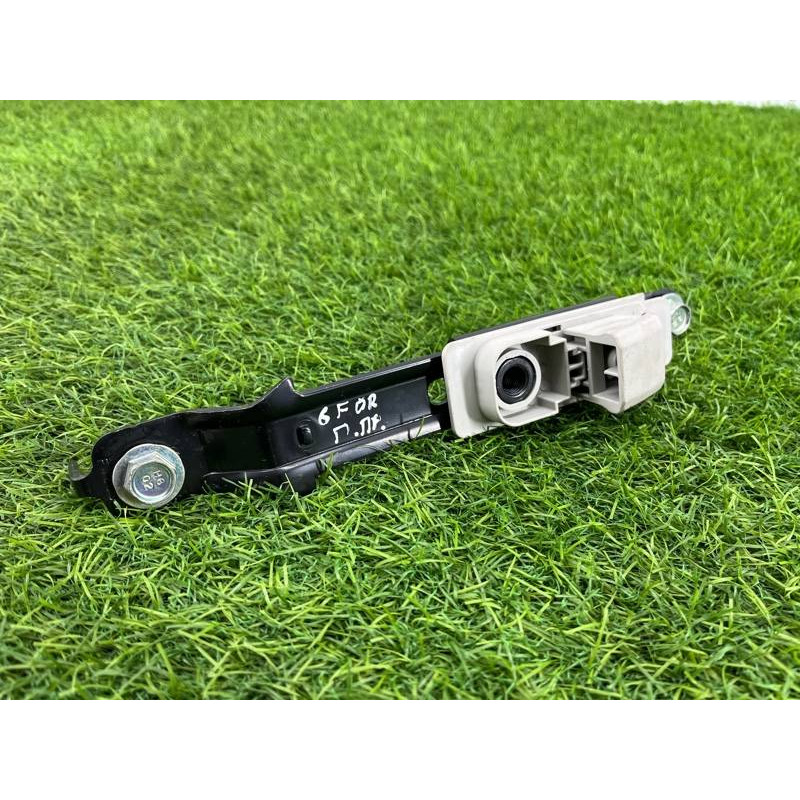 Кронштейн ременя безпеки (салон) Subaru Forester SK 2020 2.5 64703FG000ME