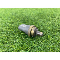 Датчик температуры охлаждающей жидкости