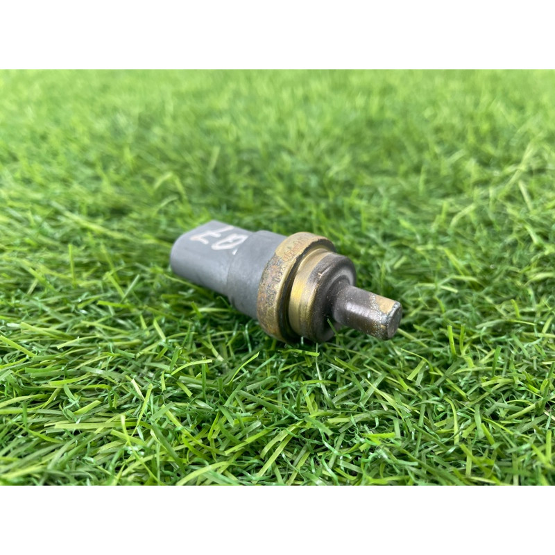 Датчик температуры охлаждающей жидкости (электрика / датчики) Audi Q7 4M 2015 3.0 CRE 06A919501A