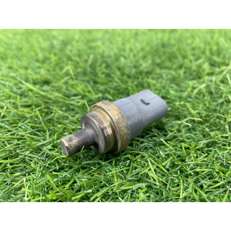 Датчик температуры охлаждающей жидкости (электрика / датчики) Audi Q7 4M 2015 3.0 CRE 06A919501A