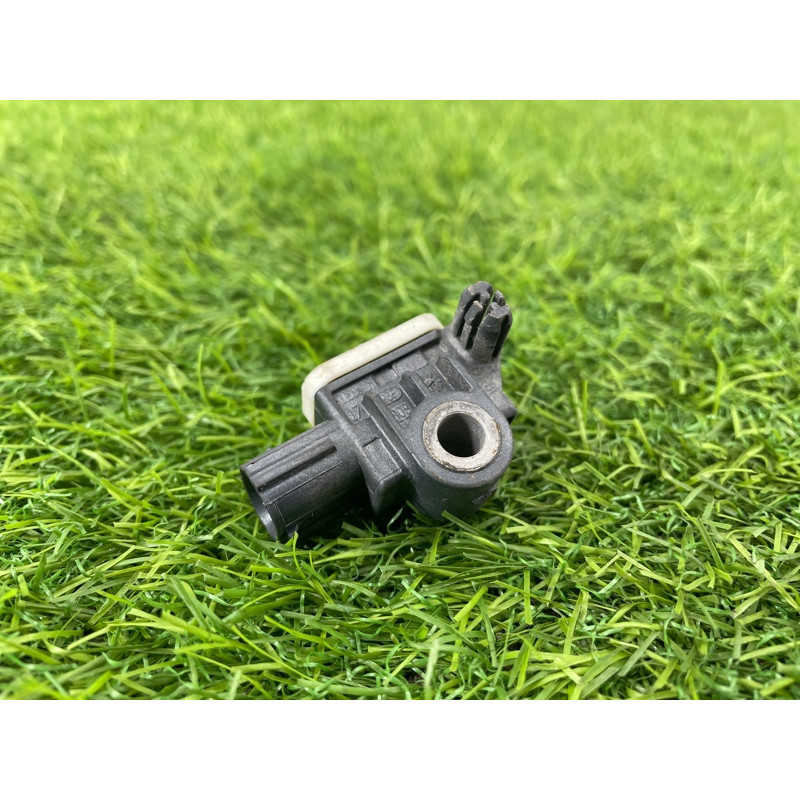 Датчик удара (электрика / датчики) Subaru OUTBACK B15 98231al00a