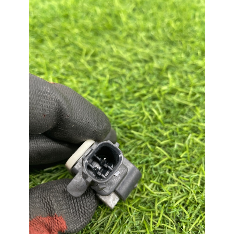 Датчик удара (электрика / датчики) Subaru OUTBACK B15 98231al00a