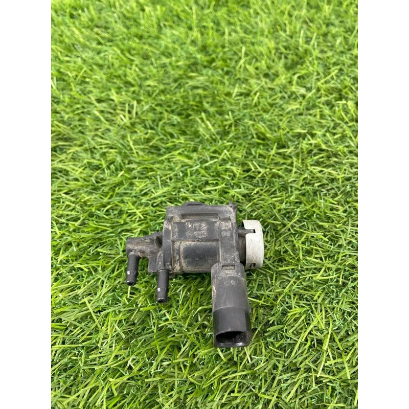 Вакуумный клапан (двигатель и элементы) Volkswagen Touareg NF 2013 3.0 TDI CRCA 1K0906283A