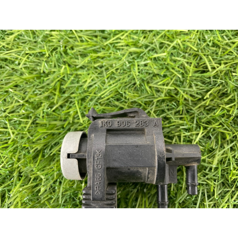 Вакуумный клапан (двигатель и элементы) Volkswagen Touareg NF 2013 3.0 TDI CRCA 1K0906283A