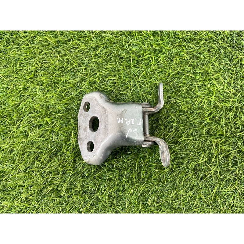 Петля дверей (кузов і елементи) Subaru Forester SJ 60079SG001