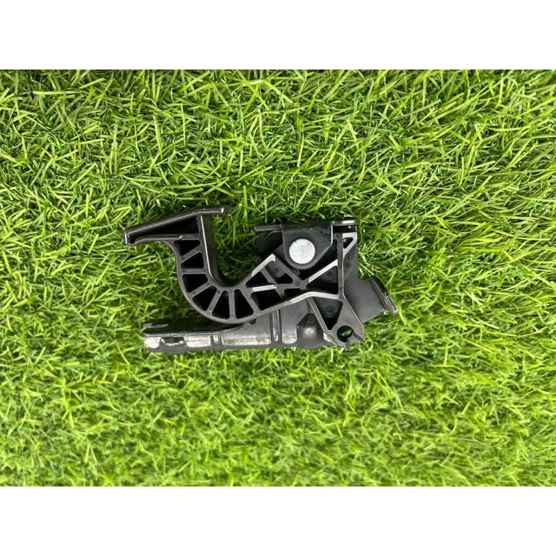 Кнопка открытия лючка топливного бака (электрика / кнопки) Subaru OUTBACK B15 57340AJ000