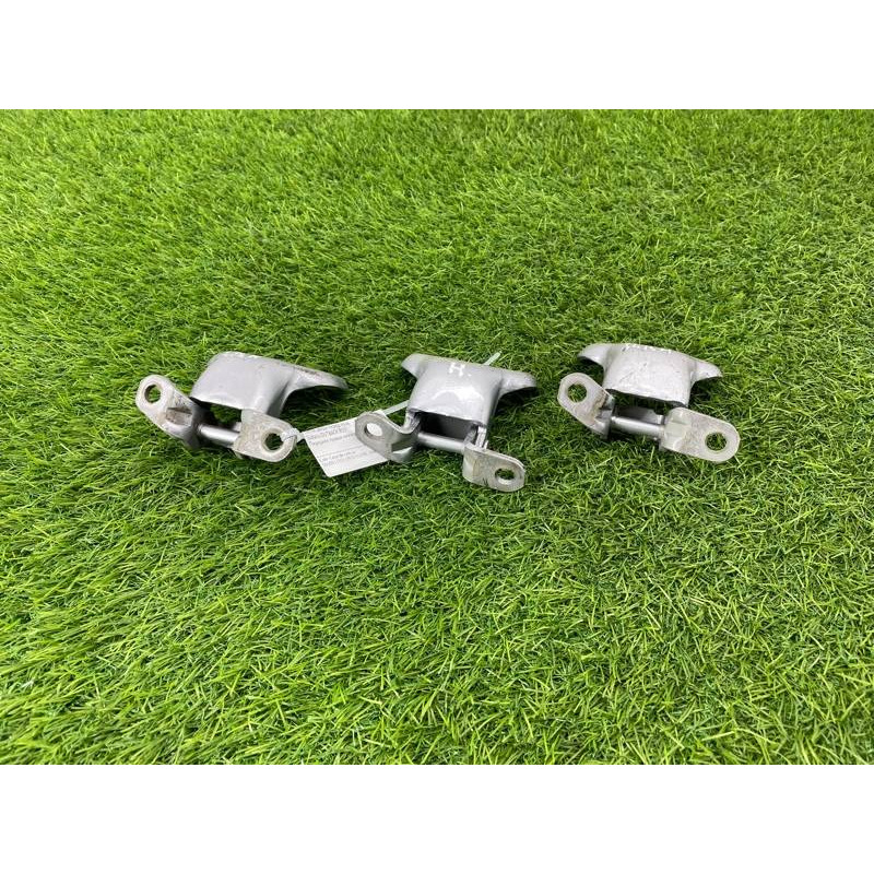 Петля двери (кузов и элементы) Subaru OUTBACK B15 60079AL00A