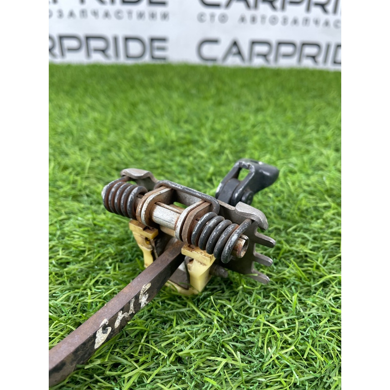 Ограничитель двери (кузов и элементы) Renault Megane 3 2011 1,5 dCi (K9K837) 824306303R