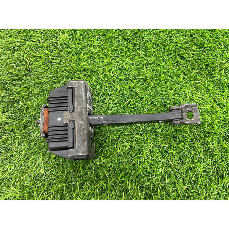 Ограничитель двери (кузов и элементы) BMW 5-series E60 M54b30 51217033609