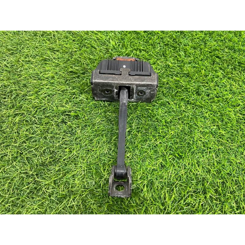 Ограничитель двери (кузов и элементы) BMW 5-series E60 M54b30 51217033609