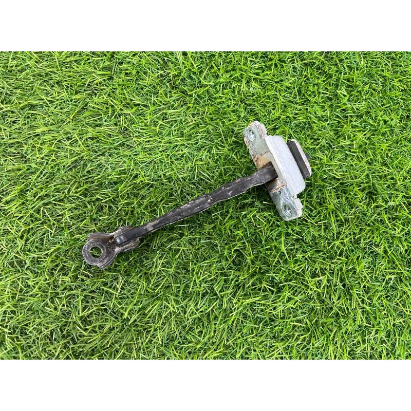 Ограничитель двери (кузов и элементы) Hyundai Sonata YF 793803S000