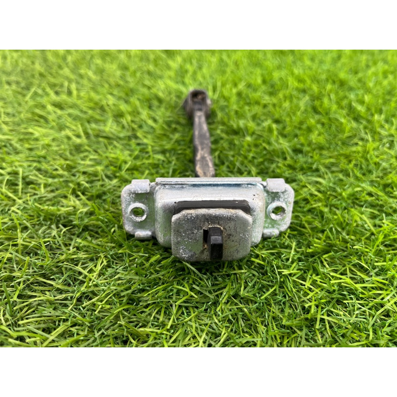 Ограничитель двери (кузов и элементы) Hyundai Sonata YF 793803S000