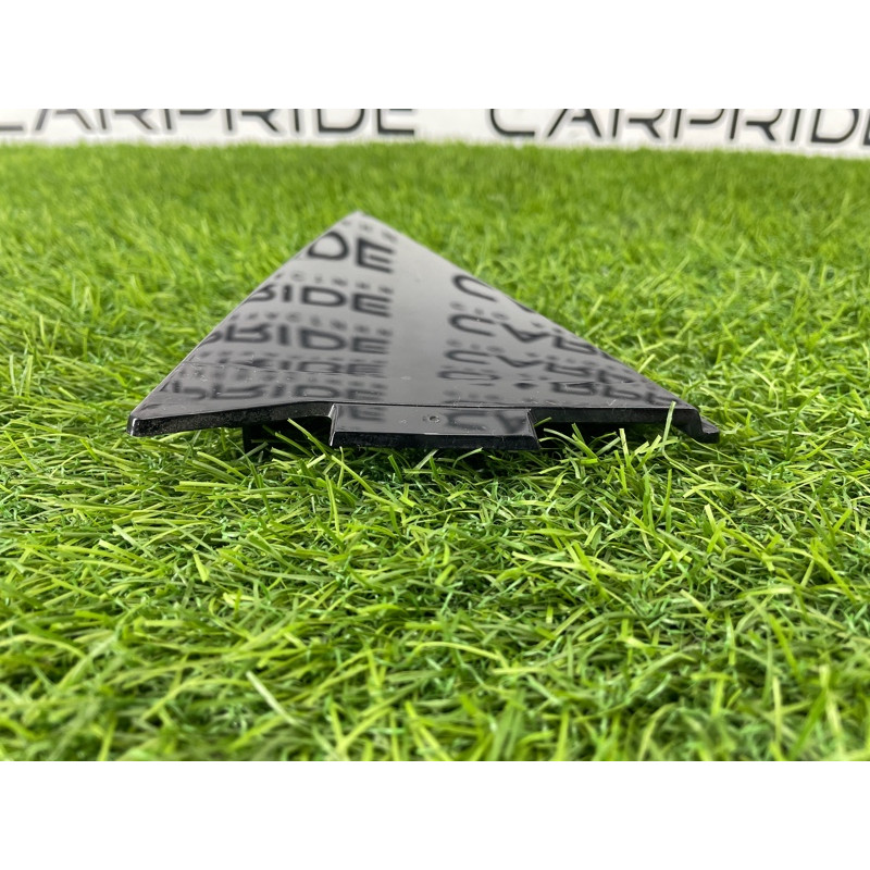 Молдинг двери (уголок) внешний (наружные элементы кузова) AUDI A4 B8 8K5853273Q