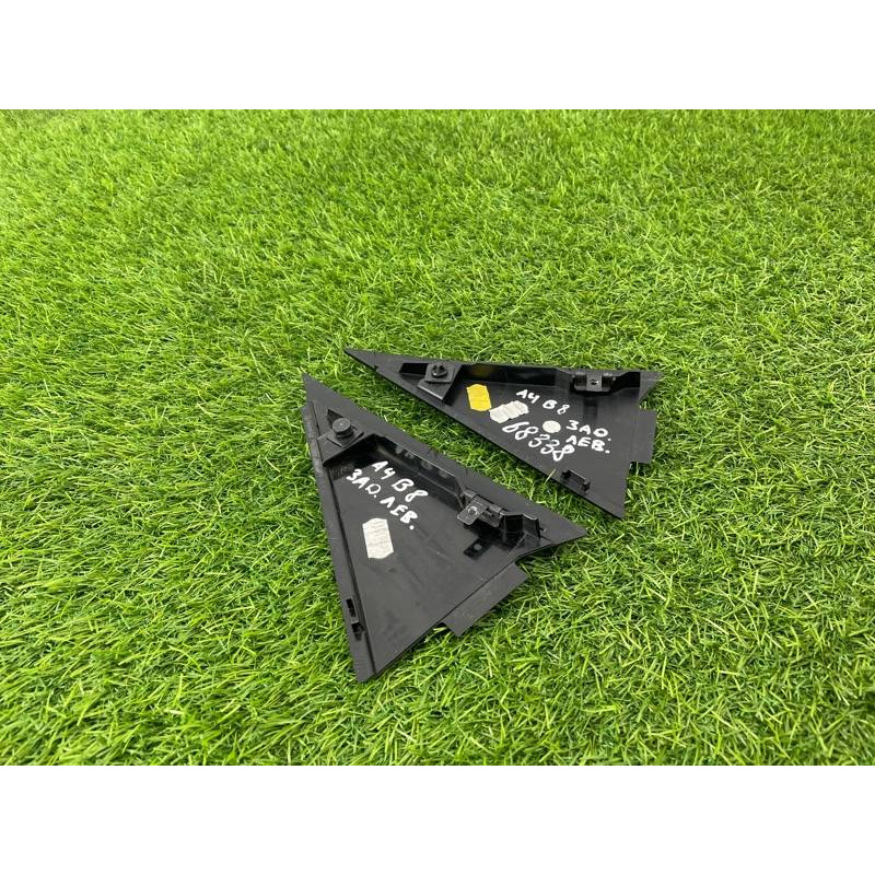 Молдинг двери (уголок) внешний (наружные элементы кузова) AUDI A4 B8 8K5853273Q