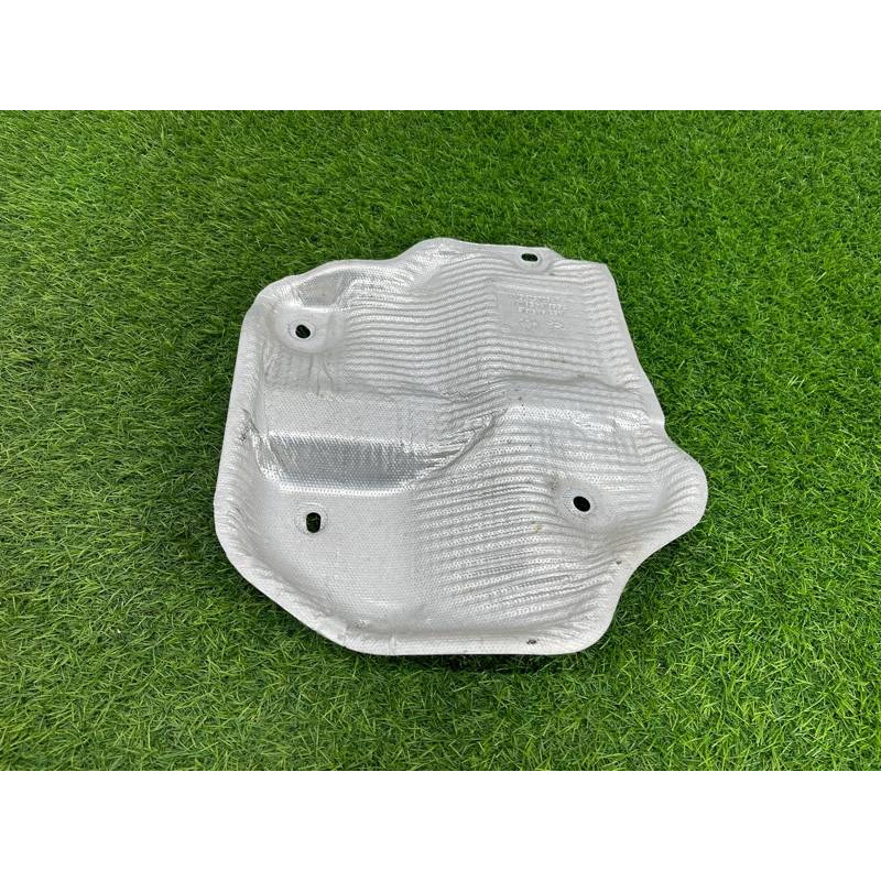 Термозащита (наружные элементы кузова) Audi Q7 4M 2015 3.0 CRE 4M0825725D