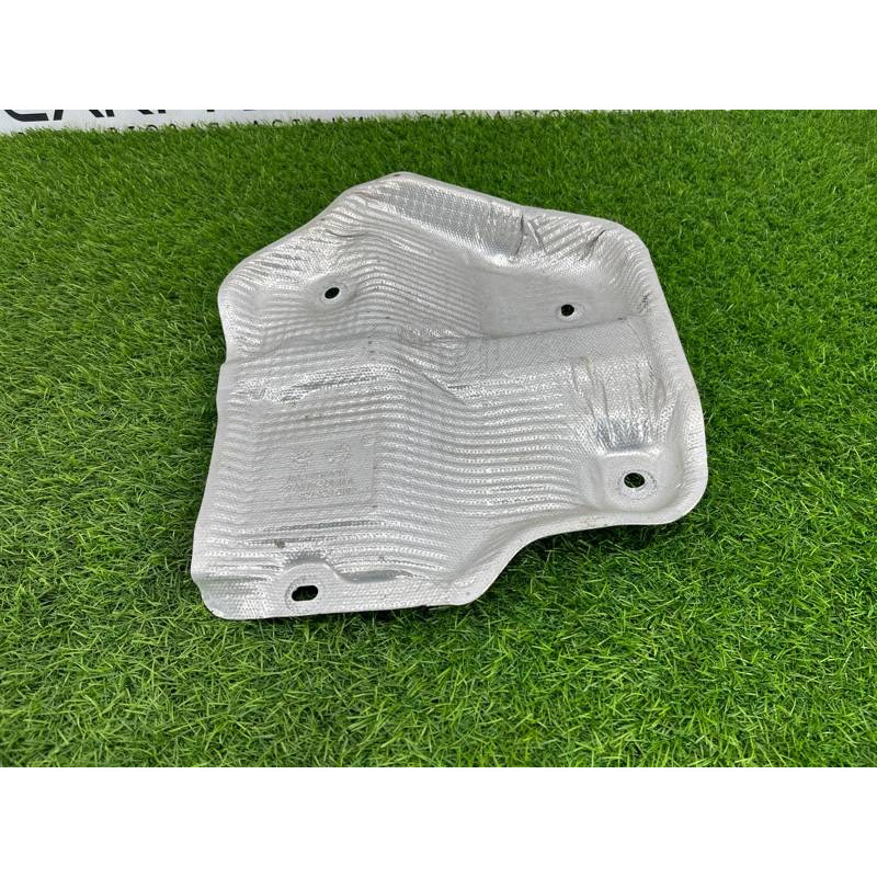 Термозащита (наружные элементы кузова) Audi Q7 4M 2015 3.0 CRE 4M0825725D