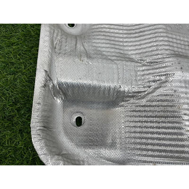 Термозащита (наружные элементы кузова) Audi Q7 4M 2015 3.0 CRE 4M0825725D