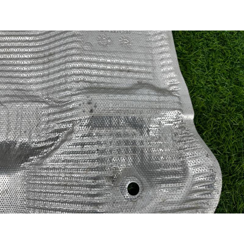 Термозащита (наружные элементы кузова) Audi Q7 4M 2015 3.0 CRE 4M0825725D