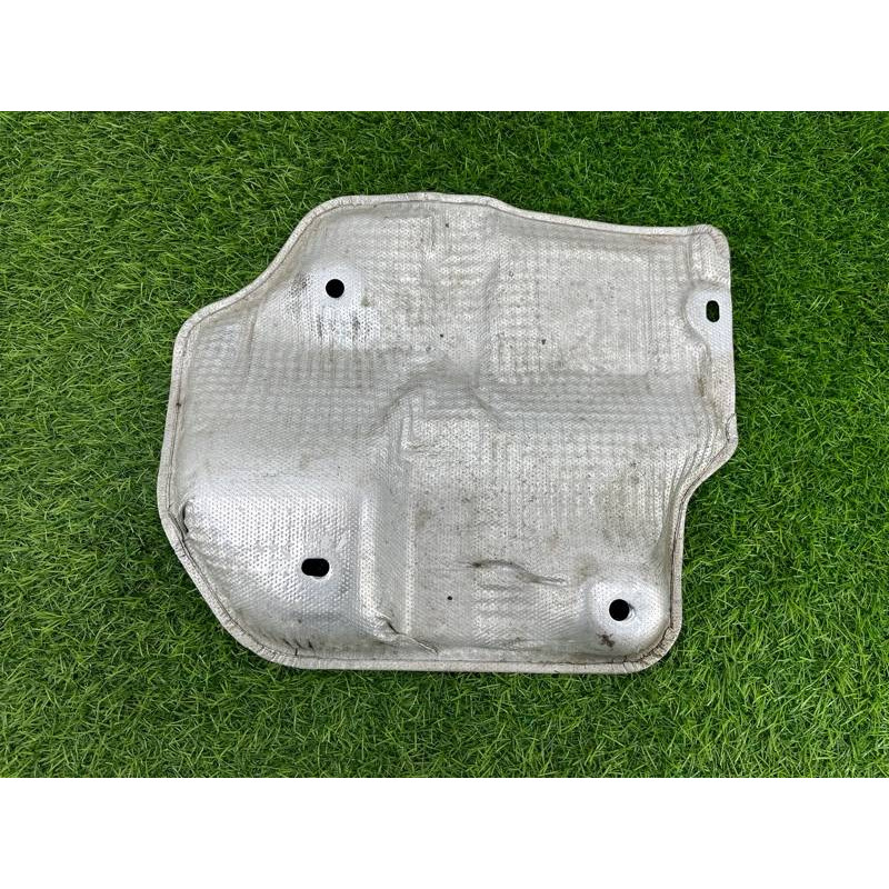 Термозащита (наружные элементы кузова) Audi Q7 4M 2015 3.0 CRE 4M0825725D