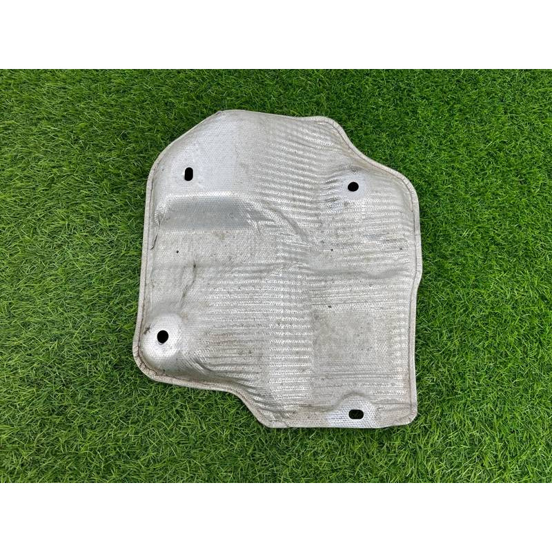 Термозащита (наружные элементы кузова) Audi Q7 4M 2015 3.0 CRE 4M0825725D