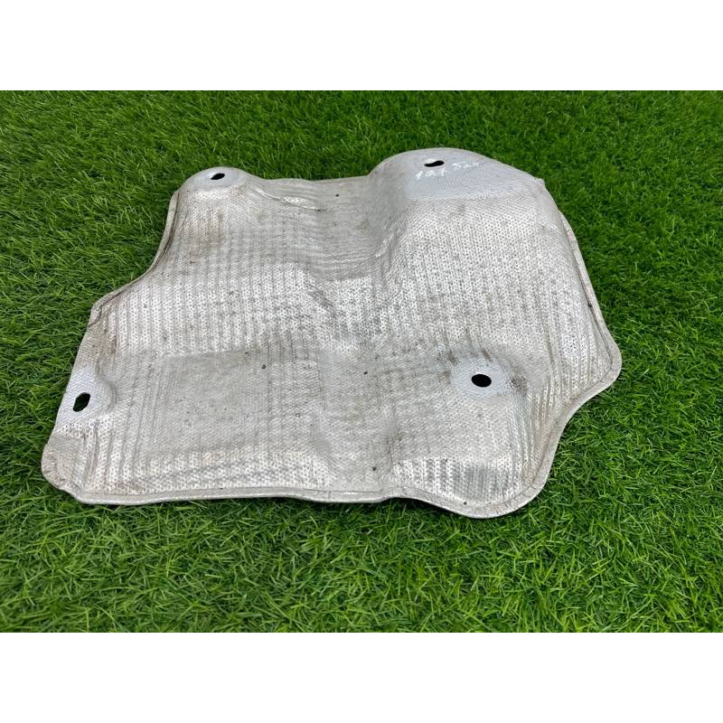 Термозащита (наружные элементы кузова) Audi Q7 4M 2015 3.0 CRE 4M0825725D