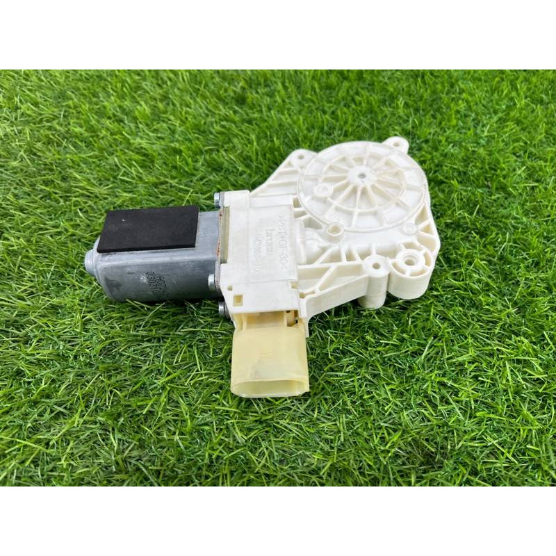 Мотор стеклоподъемника (электрика) BMW 5-series F10 2011 3.0 N55B30 51337271563