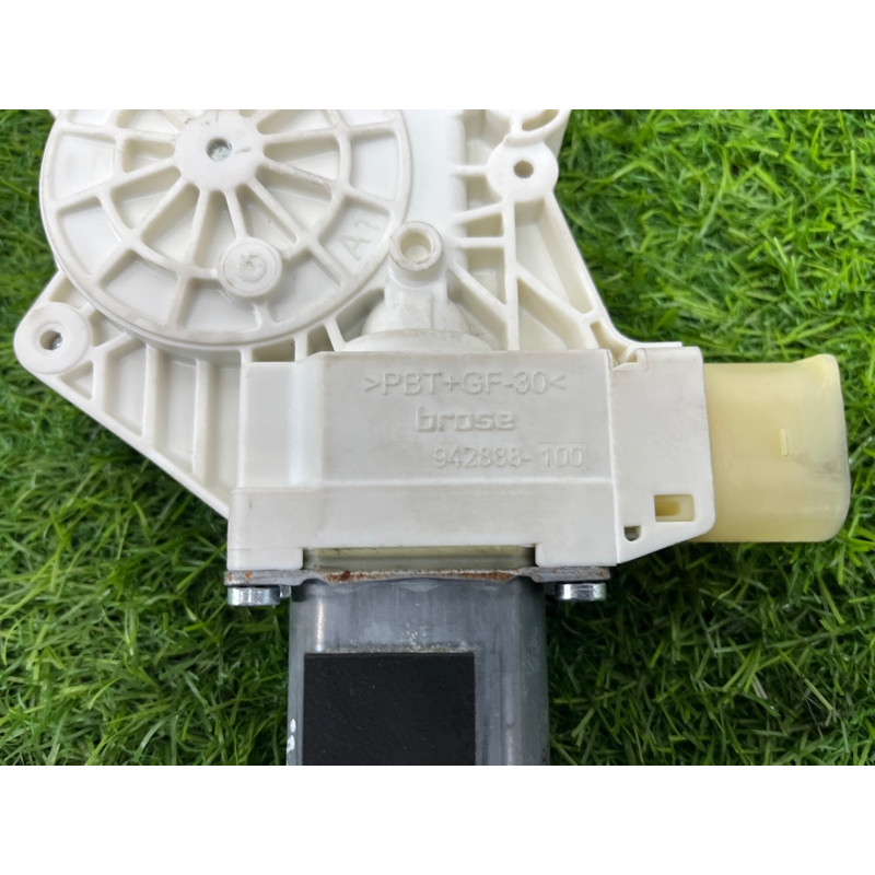 Мотор стеклоподъемника (электрика) BMW 5-series F10 2011 3.0 N55B30 51337271563