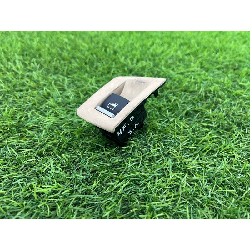 Кнопка стеклоподъемника (электрика / кнопки) BMW 5-series F10 2011 3.0 N55B30 61319241949