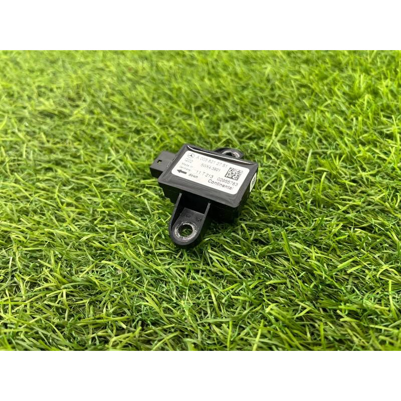 Датчик удару (електрика / датчики) Mercedes-Benz GL X164 2012 4.6 a0038212751