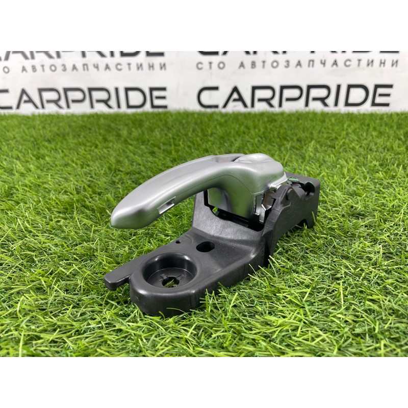 Ручка двери внутренняя (салон) Jeep Cherokee Trailhawk 2014 2.4 68227250AA