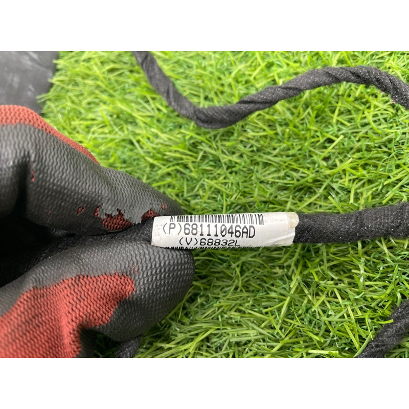 Проводка дверная (электрика) Jeep Cherokee Trailhawk 2014 2.4 68111046AD