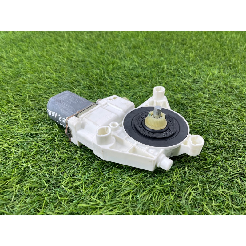 Мотор стеклоподъемника (электрика) Mercedes-Benz GL X164 2012 4.6 A2518200742